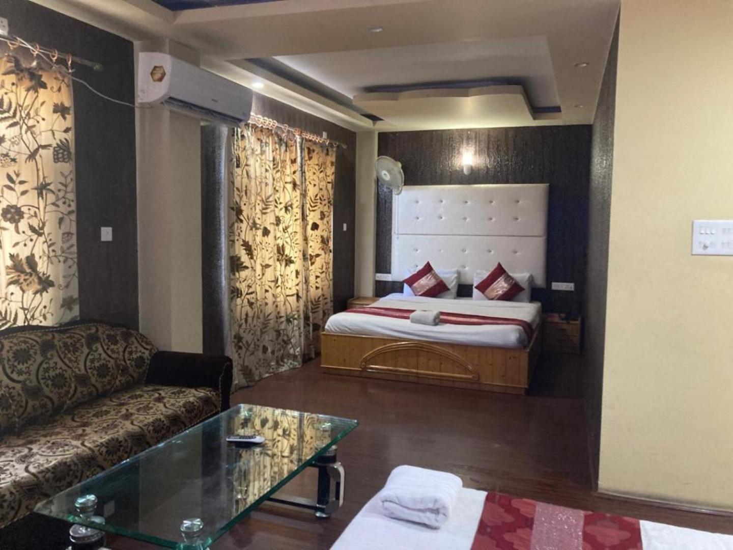 Hotel Shefaf Durgjan Ngoại thất bức ảnh